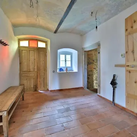 Stylovy Dum S Krasnou Zahradou V Ceskem Stredohori Apartment