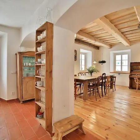 Apartment Stylovy Dum S Krasnou Zahradou V Ceskem Stredohori *